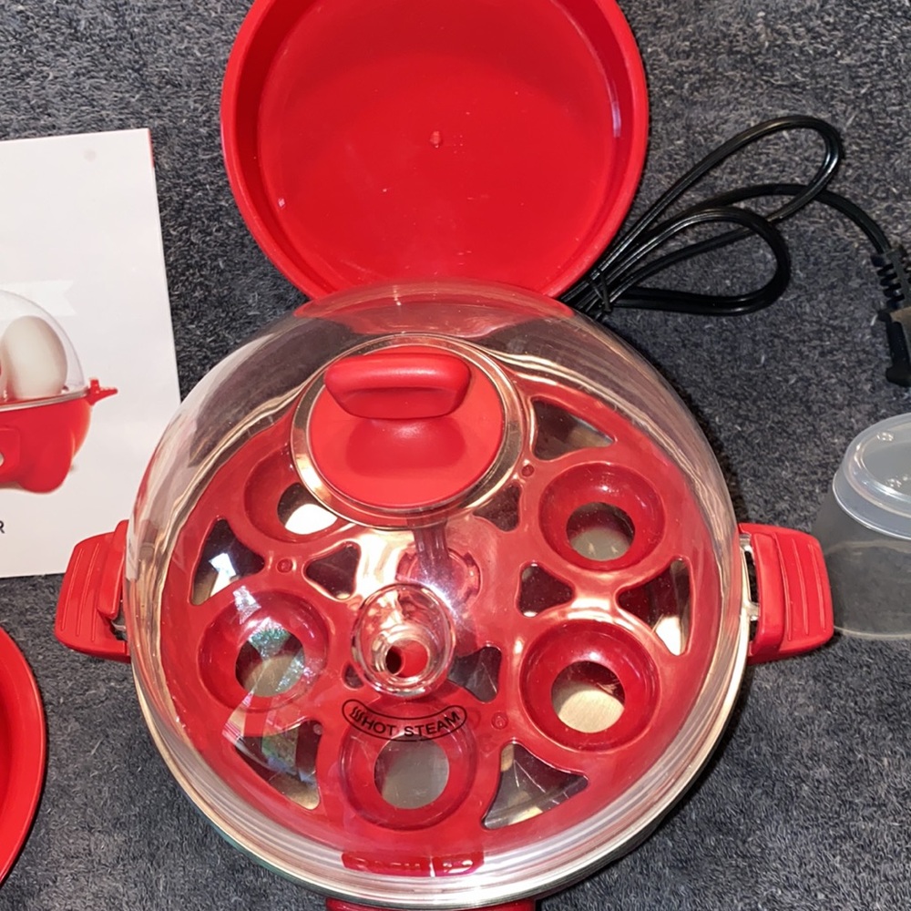 Excellent Used Condition Dash Rapid Egg Cooker - Picture 2 of 9